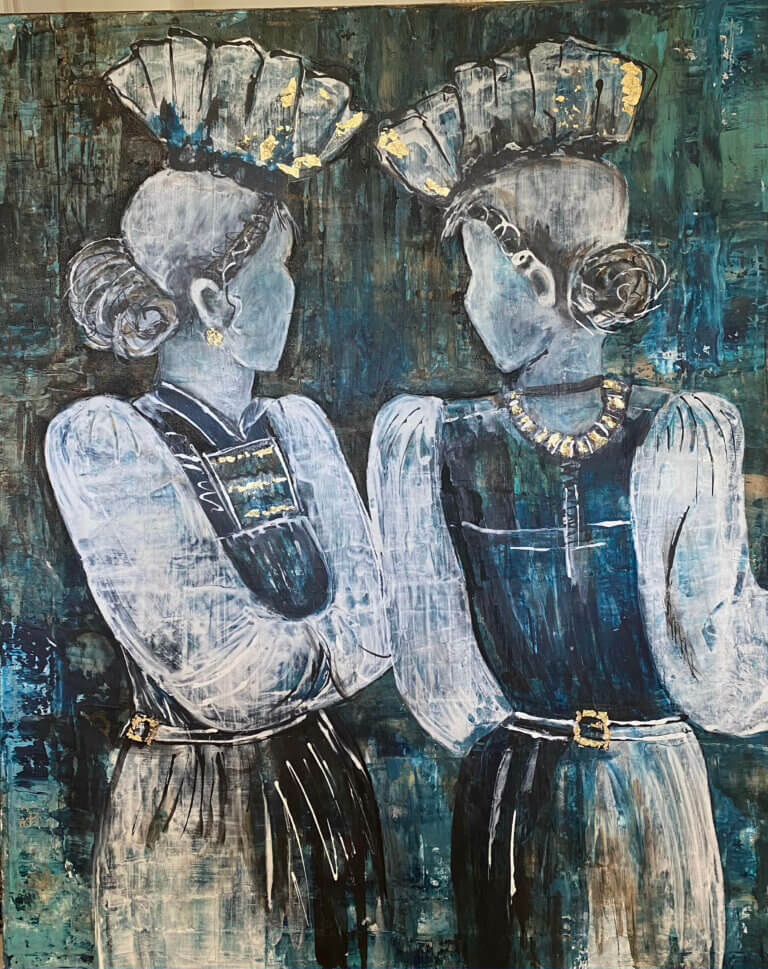 Trachtenmädchen in Petrol